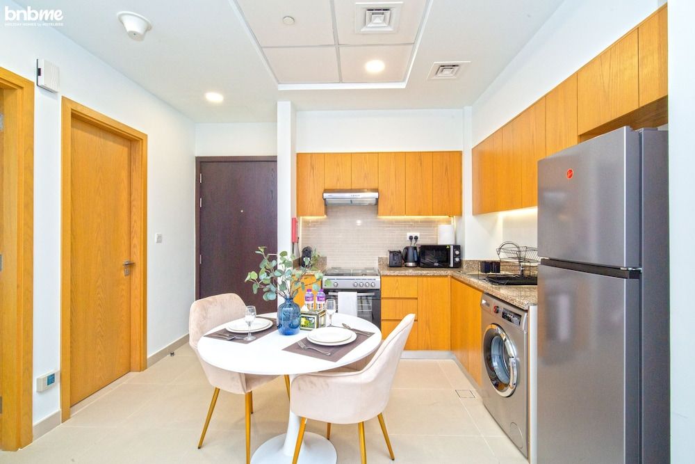 undefined 1B-Bellevue Tower 2-1902 by bnbme homes 6