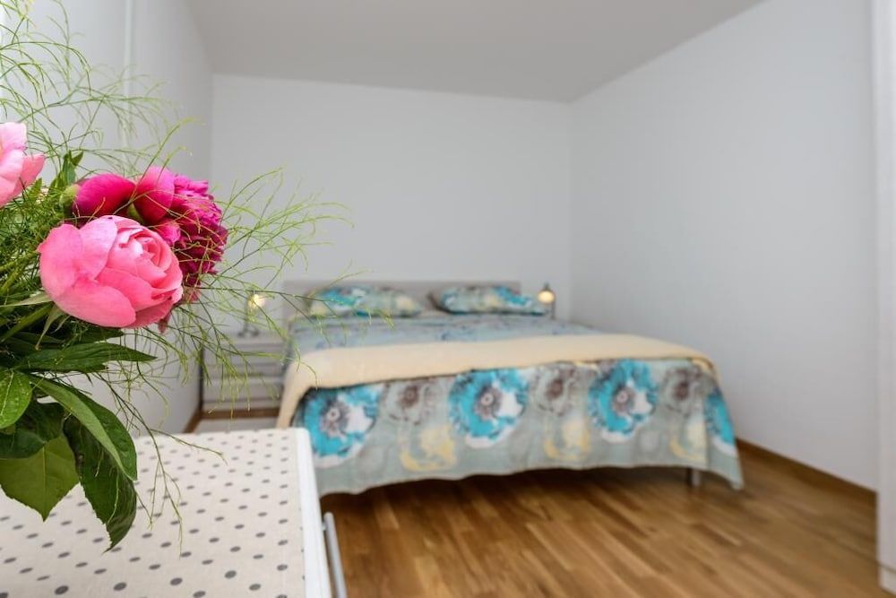 undefined Apartment Pavlina 7