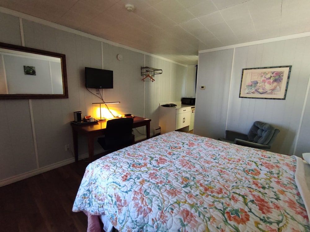 Regal Motel Basic Room, 1 Bedroom 2