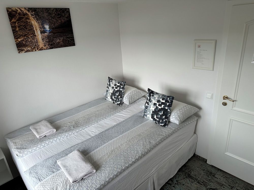 Guesthouse Dyngja House, 5 Bedrooms 10