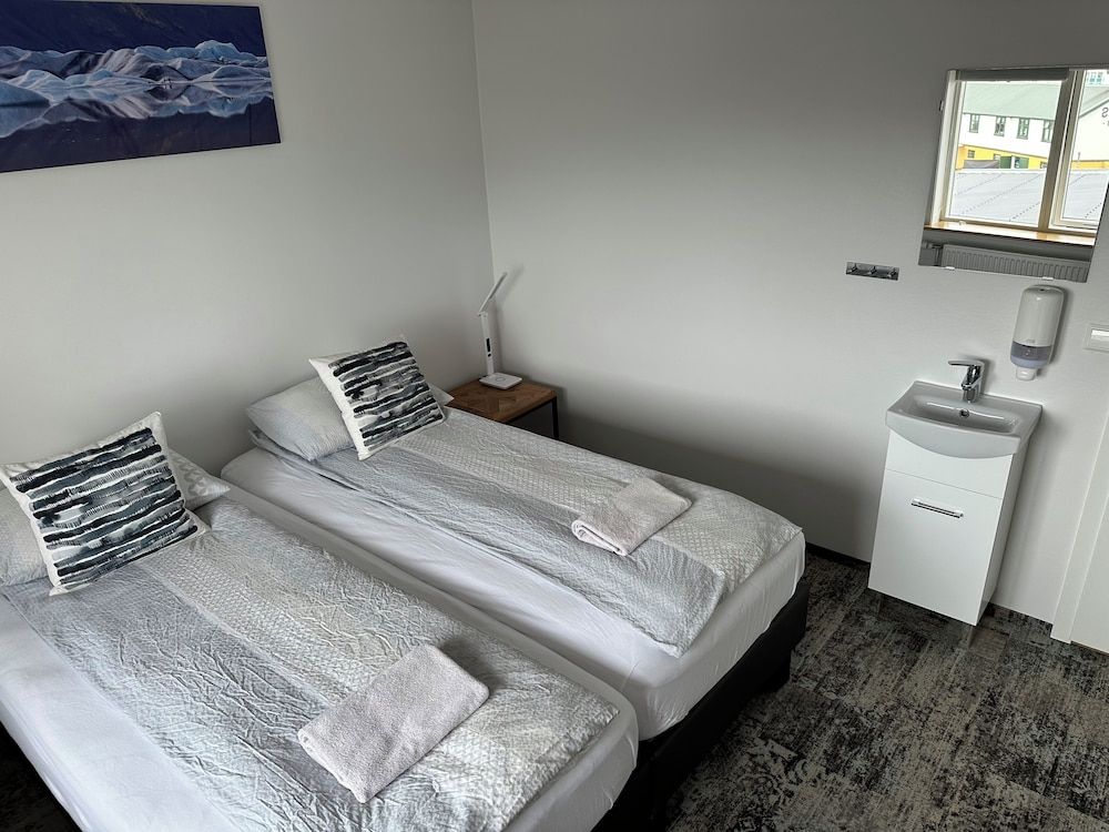 Guesthouse Dyngja House, 5 Bedrooms 3