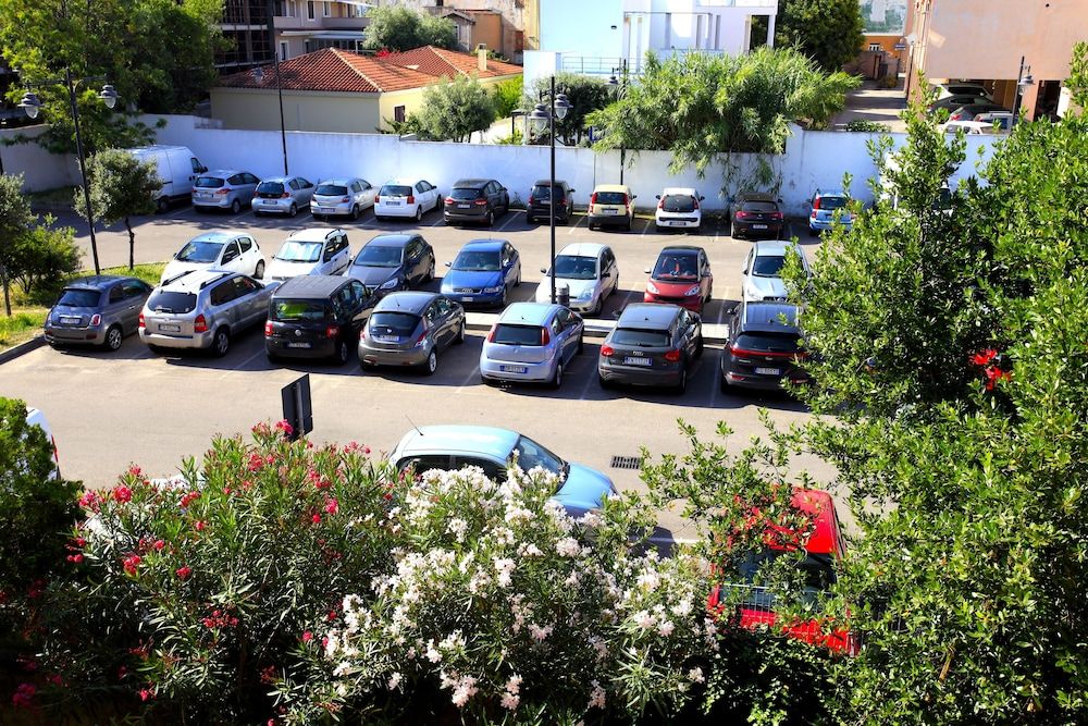 Double A Luxury Room Standard Double Room, Balcony, City View 4