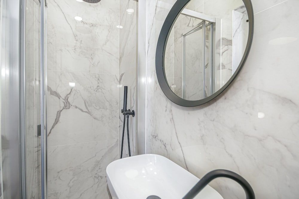 Alvalade Palace Basic Room, 1 Bedroom, Refrigerator, City View 10