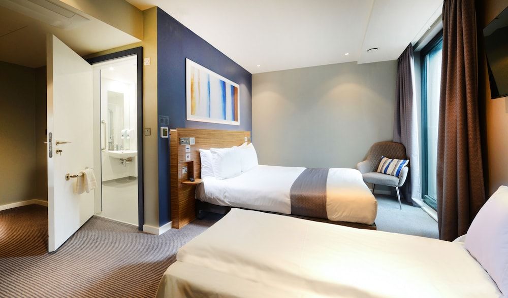 undefined Travelodge PLUS Dublin City Centre 10
