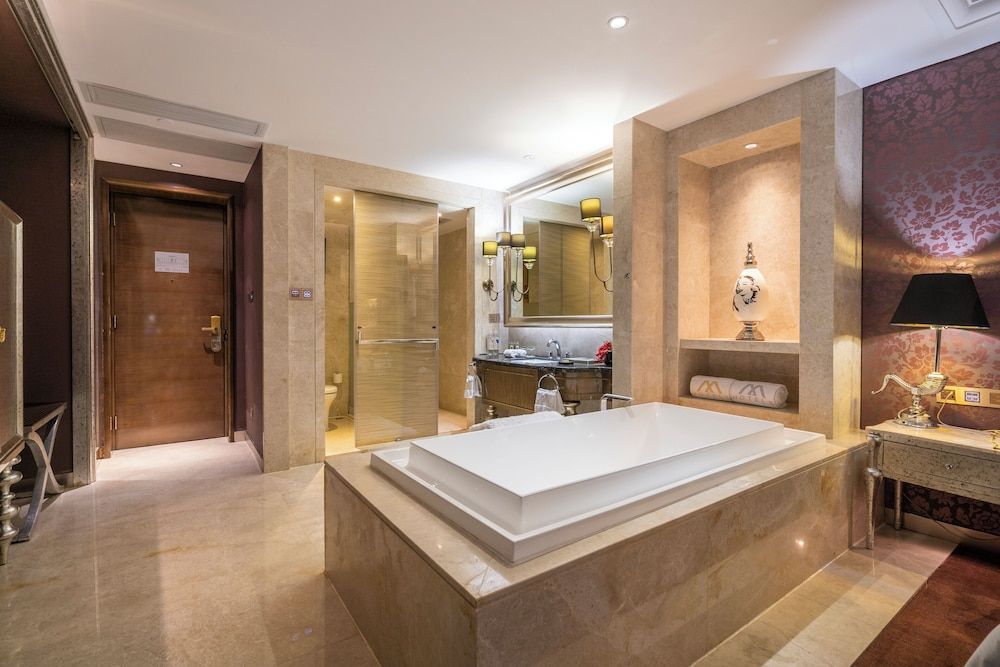 undefined Modern Classic Hotel 10