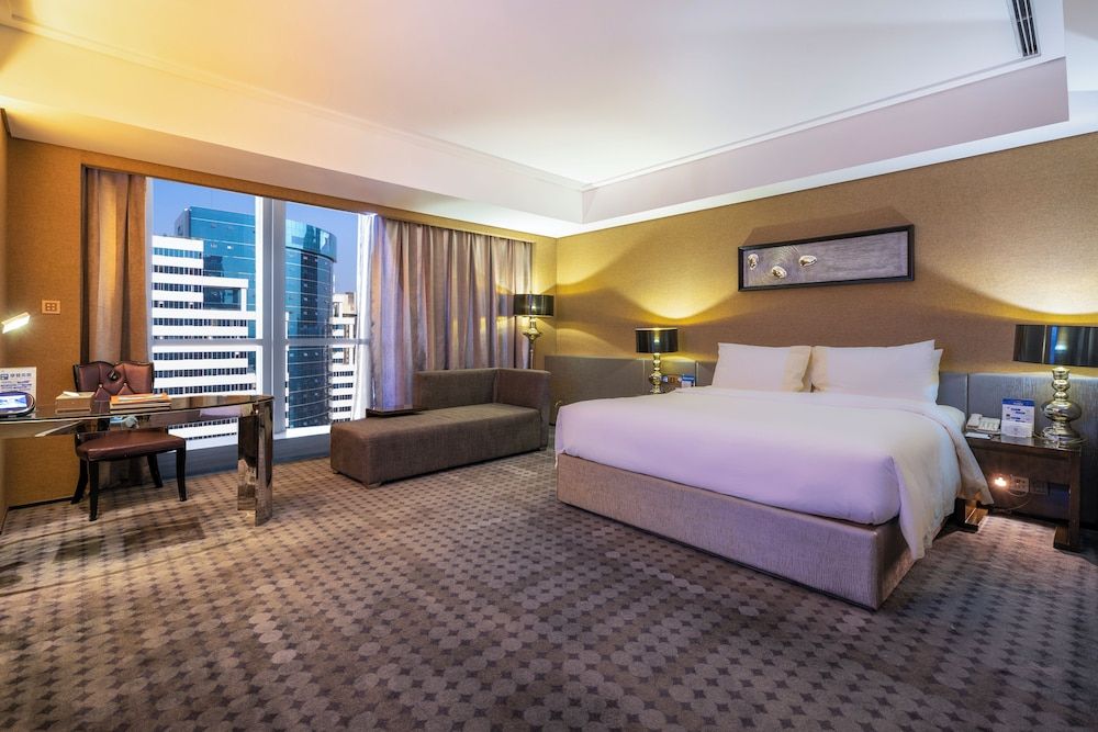 undefined Modern Classic Hotel 4
