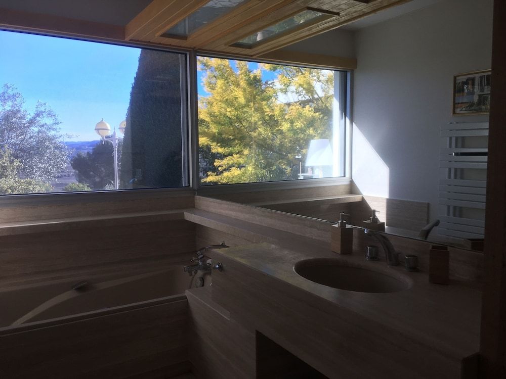 Chambres d'hôtes - La Villa des Poètes Chambre Double (L'Estivale) 4