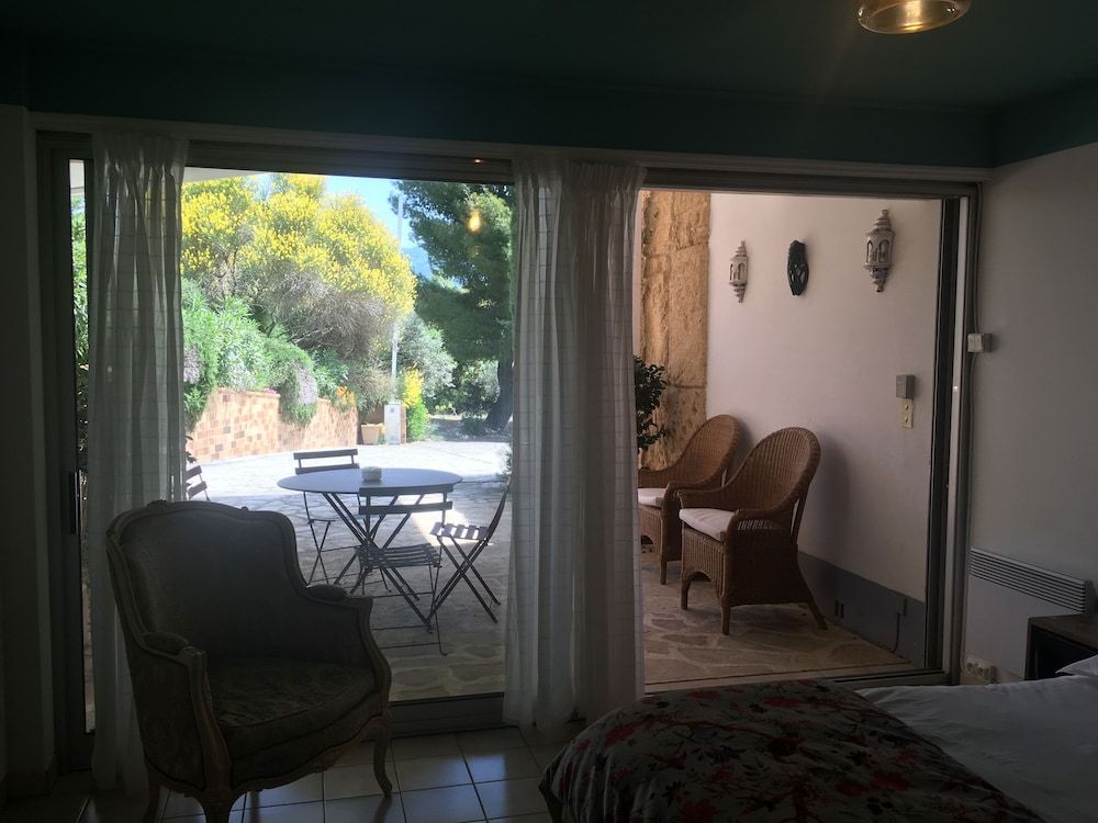 Chambres d'hôtes - La Villa des Poètes Double Room (Azzurra) 3