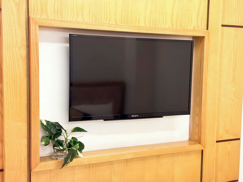 Vuong Tai Hotel Superior Room, No Windows 9