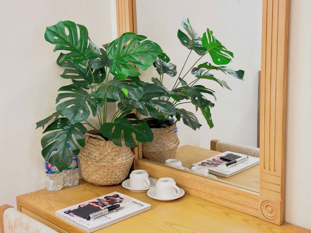 Vuong Tai Hotel Superior Room, No Windows 8