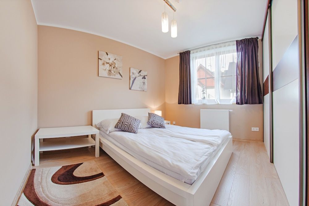 Apartment (Komuny Paryskiej 41/1)