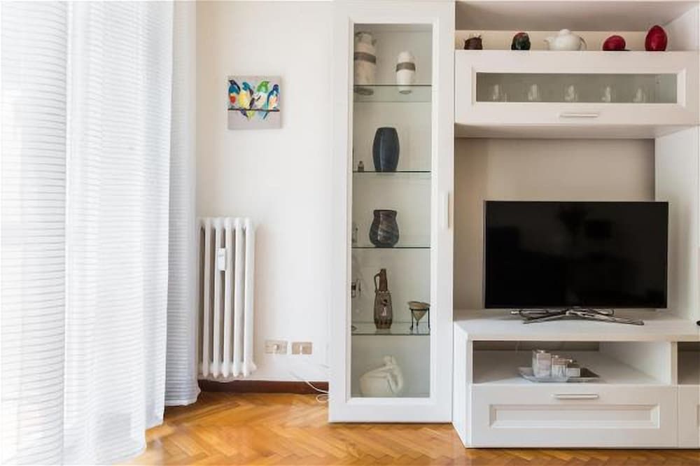 undefined Cenisio 10A 9