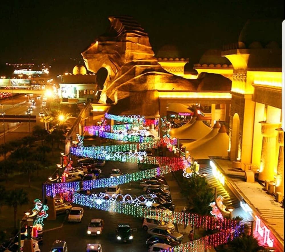 undefined Exclusive Sunway Resort Suite by Albert 3