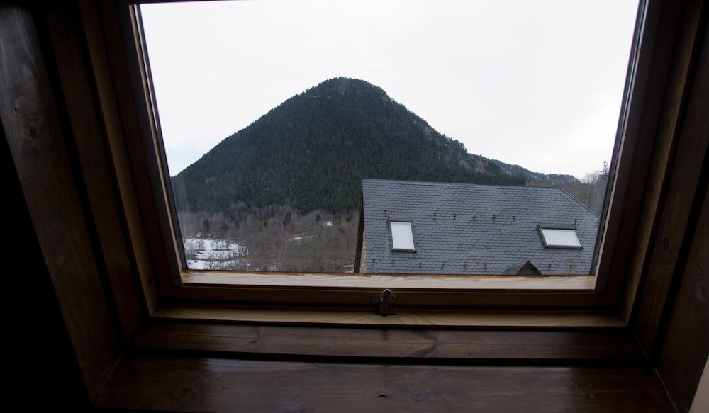 Hotel Eth Saueth Quadruple Room 6