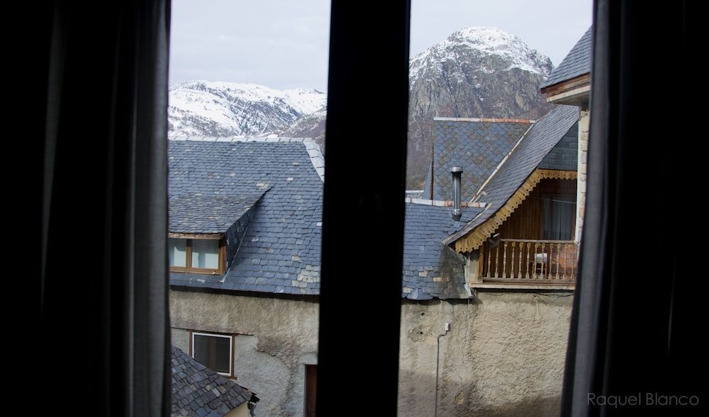 Hotel Eth Saueth Double or Twin Room 10