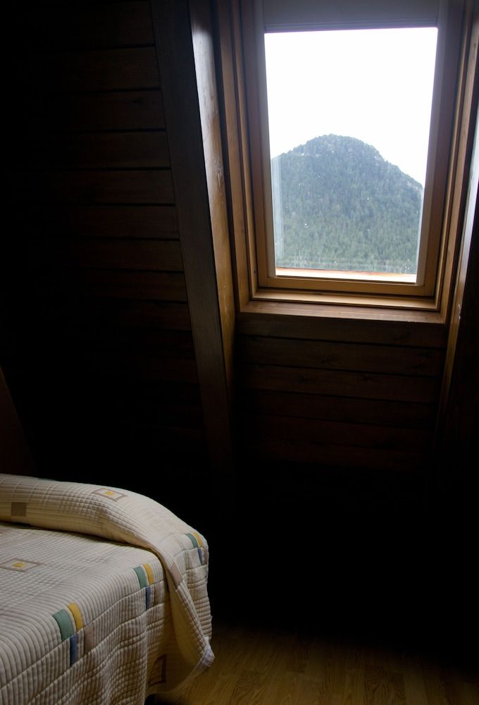 Hotel Eth Saueth Quadruple Room 12