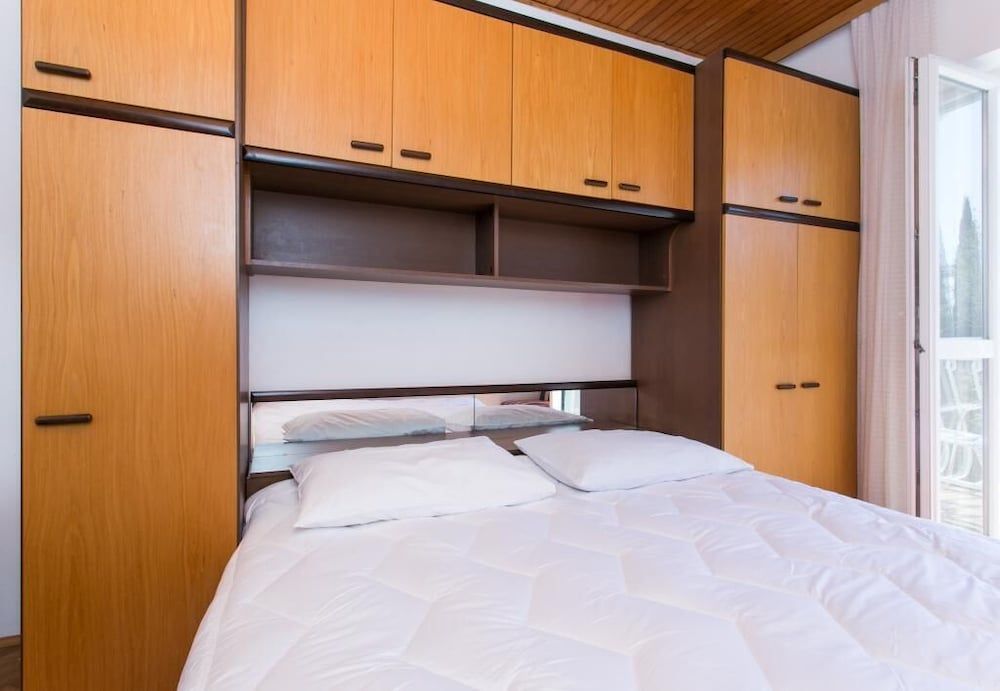 Apartments Anka Apartment (One-Bedroom Apartment with Balcony an) 3