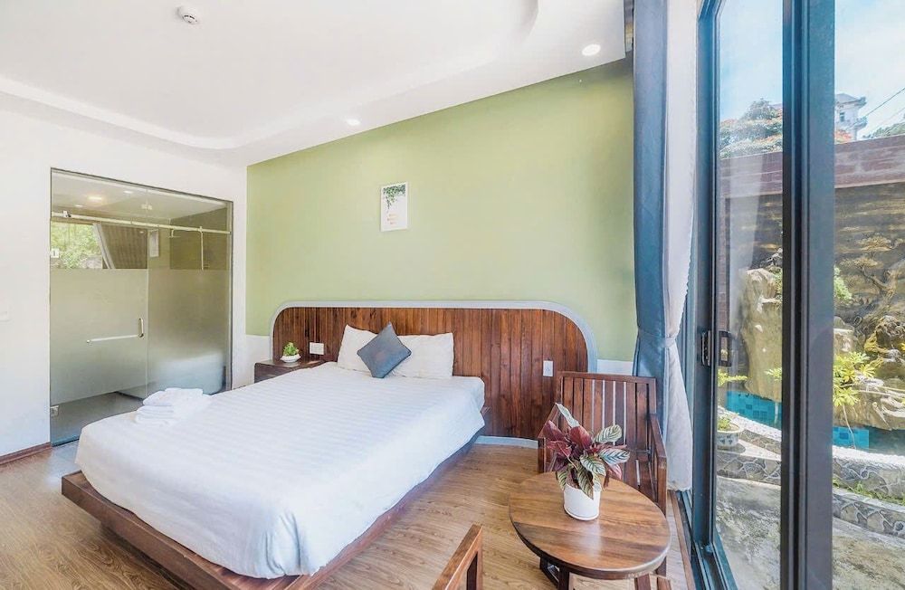 Mega Sky Dalat Hotel Deluxe Double Room 3