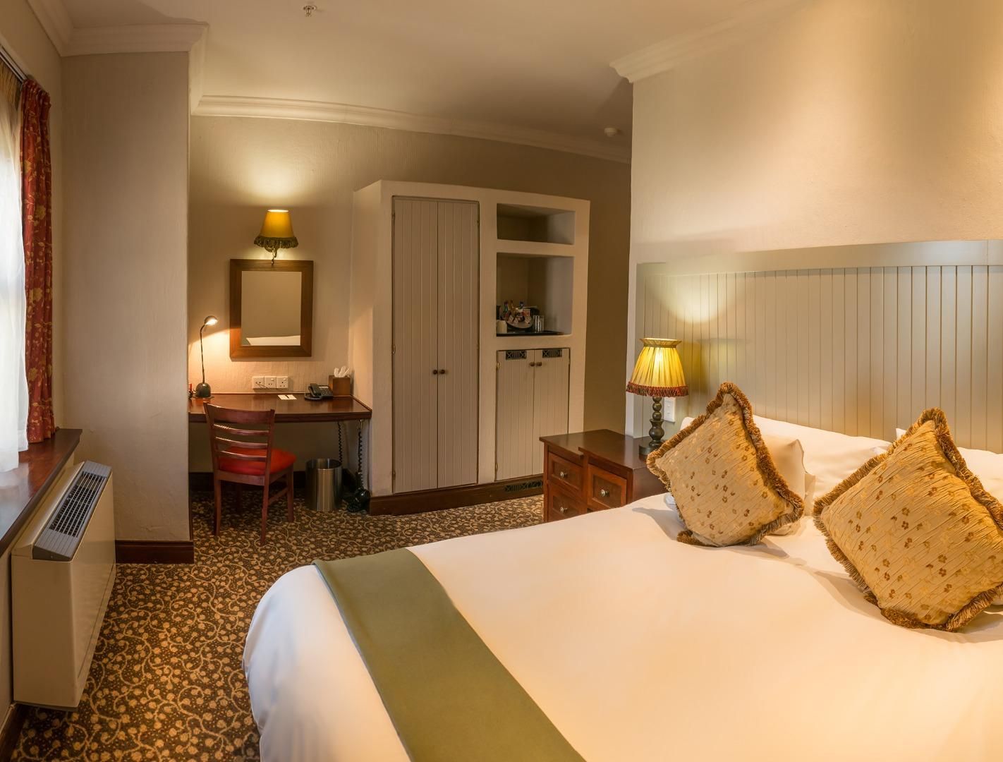 Universal Room