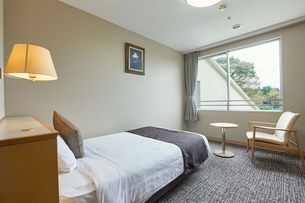 Pet Room Semi Double (With private bathroom)(Non-smoking)