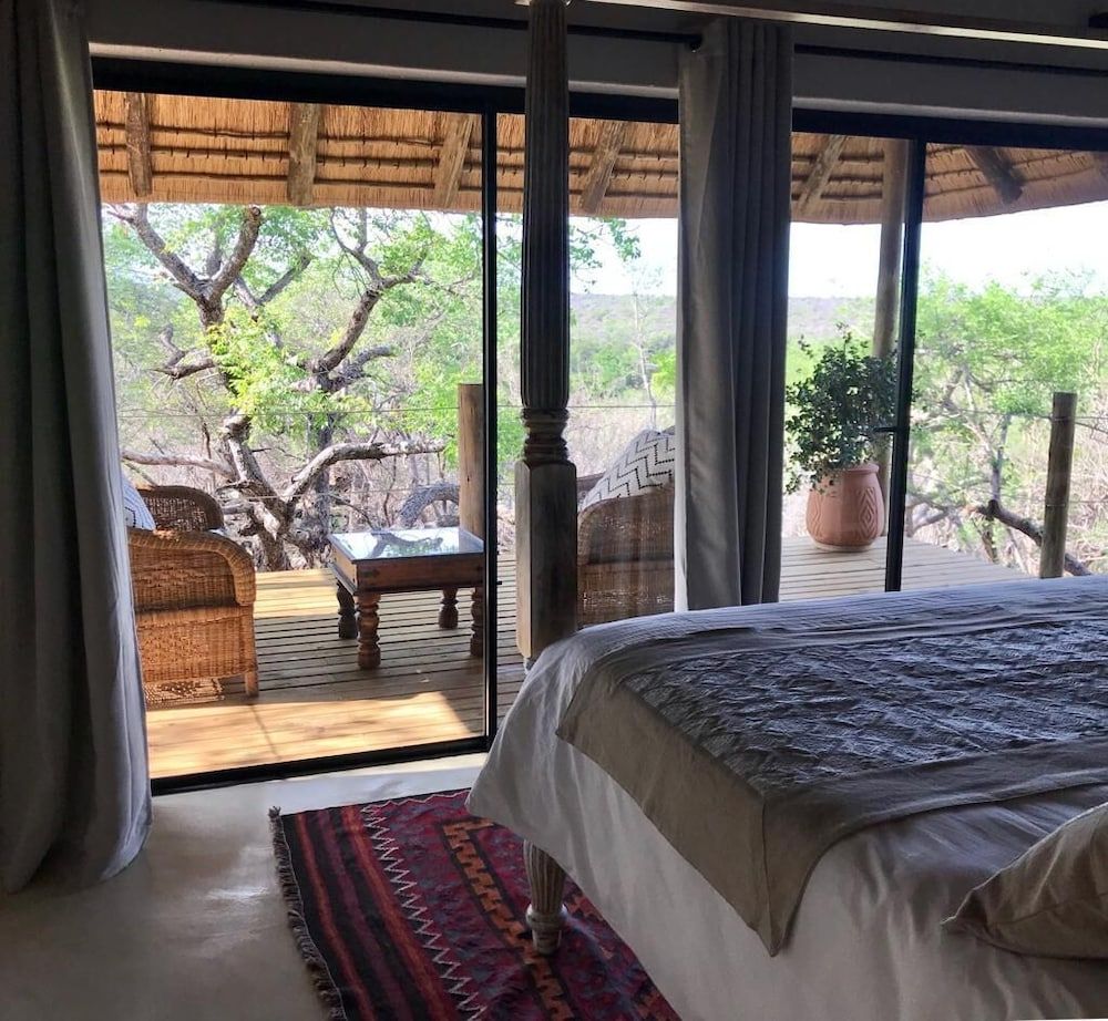 The Wild Blue Lodge SAFARI & SPA Luxury Baobab Tree Cottage (1) 5