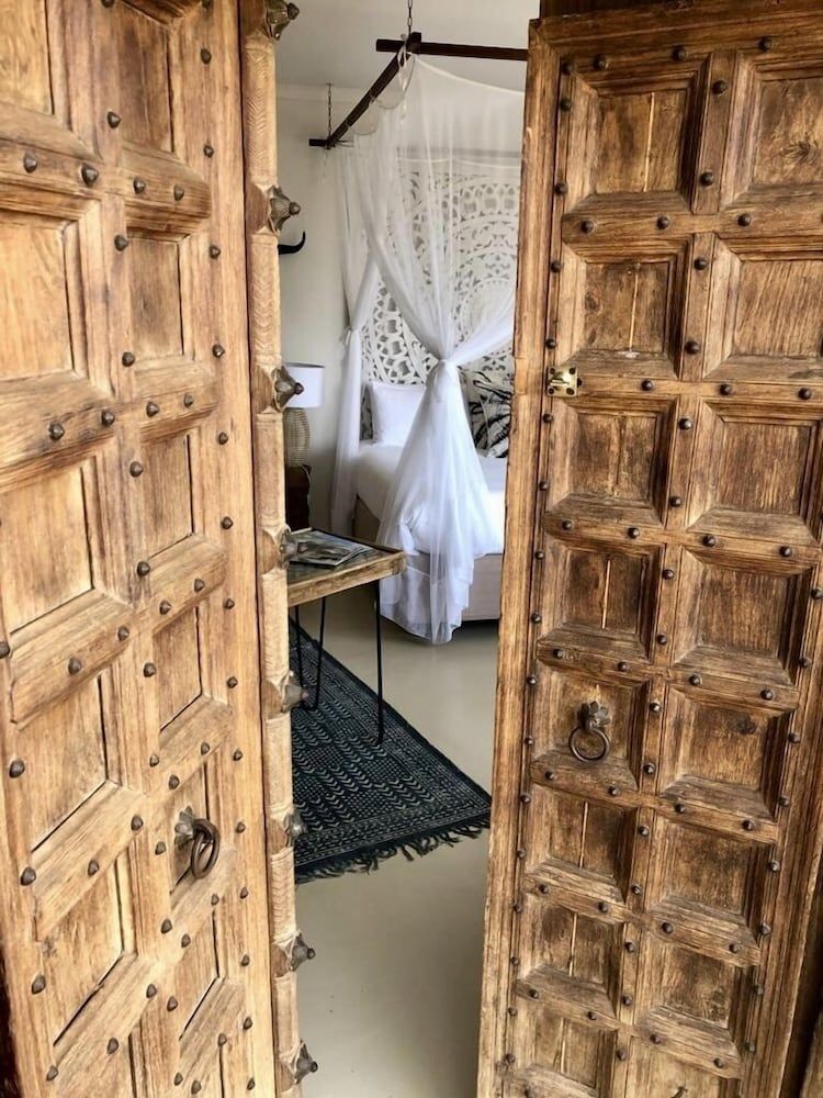 The Wild Blue Lodge SAFARI & SPA Luxury Figue Tree Cottage (3) 3