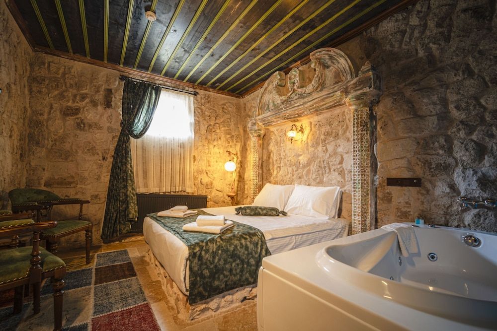 Deluna Cappadocia Cift Kisilik Oda-Jakuzili 4