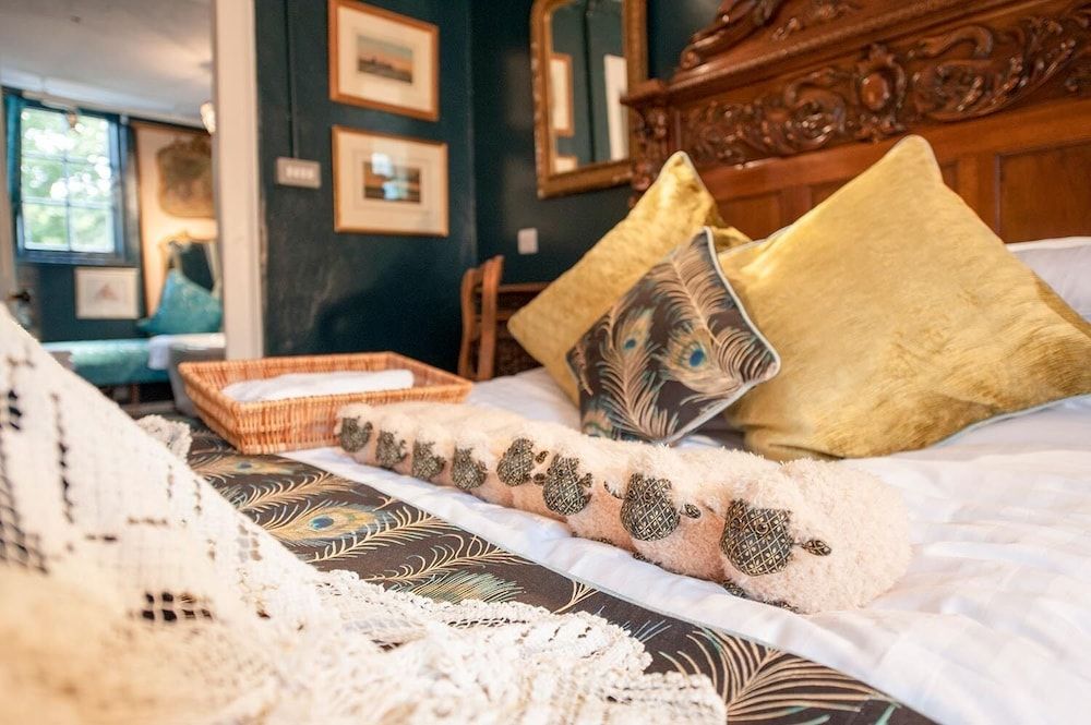 The Woolpack Inn Warehorne Superior Suite, Ensuite (JOSEPHINE)