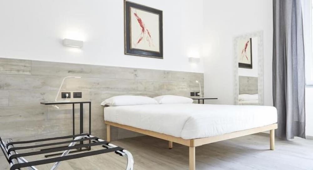 Raffaela's Suite & Rooms Deluxe Double Room