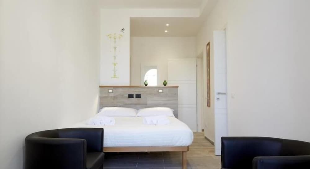 undefined Raffaela's Suite & Rooms 2