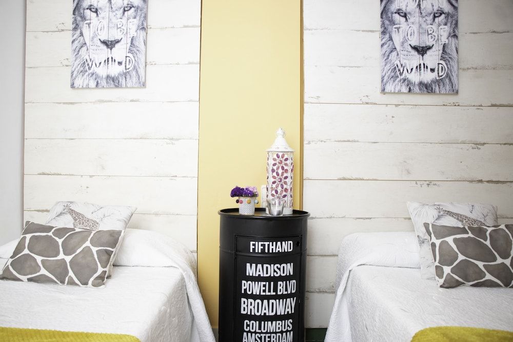 Hostal La Fonda Double Room, Private Bathroom 24