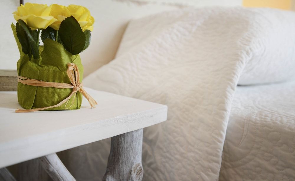 Hostal La Fonda Double Room, Shared Bathroom 2