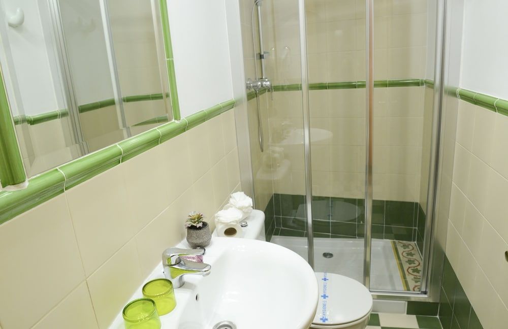 Hostal La Fonda Double Room, Private Bathroom 47