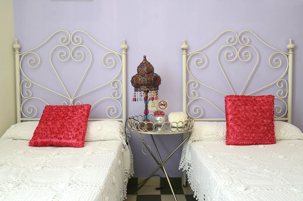 Hostal La Fonda Double Room, Private Bathroom 5