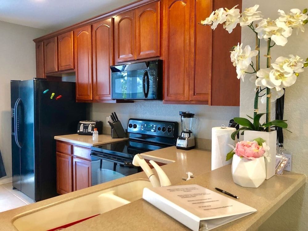 undefined Tidecrest 144 · 3 Suites Near Convention, Universal, Disney 5