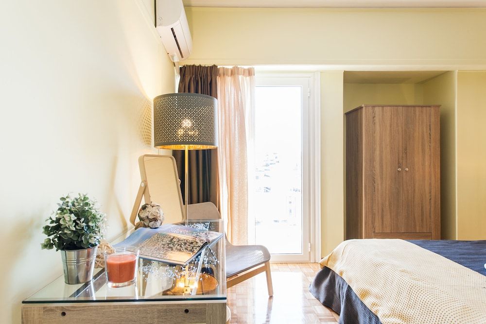 undefined Big Central Metro Station Apartment 2 10