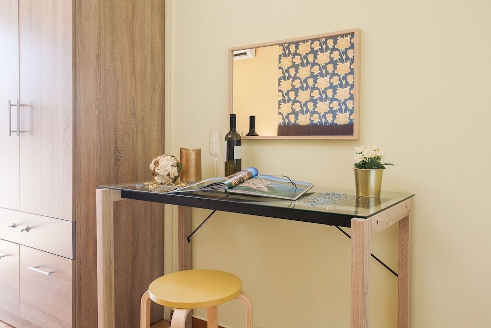 Big Central Metro Station Apartment 2 Apartment, 4 Bedrooms, City View 22