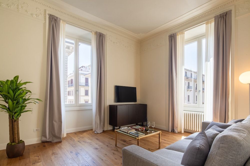 Florence Luxury Apartment al Duomo by Mmega Luxury Apartment, 3 Bedrooms 16