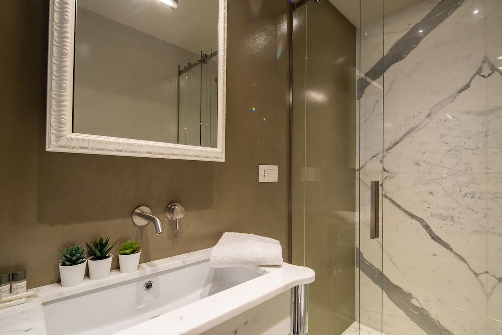 Florence Luxury Apartment al Duomo by Mmega Luxury Apartment, 3 Bedrooms 14