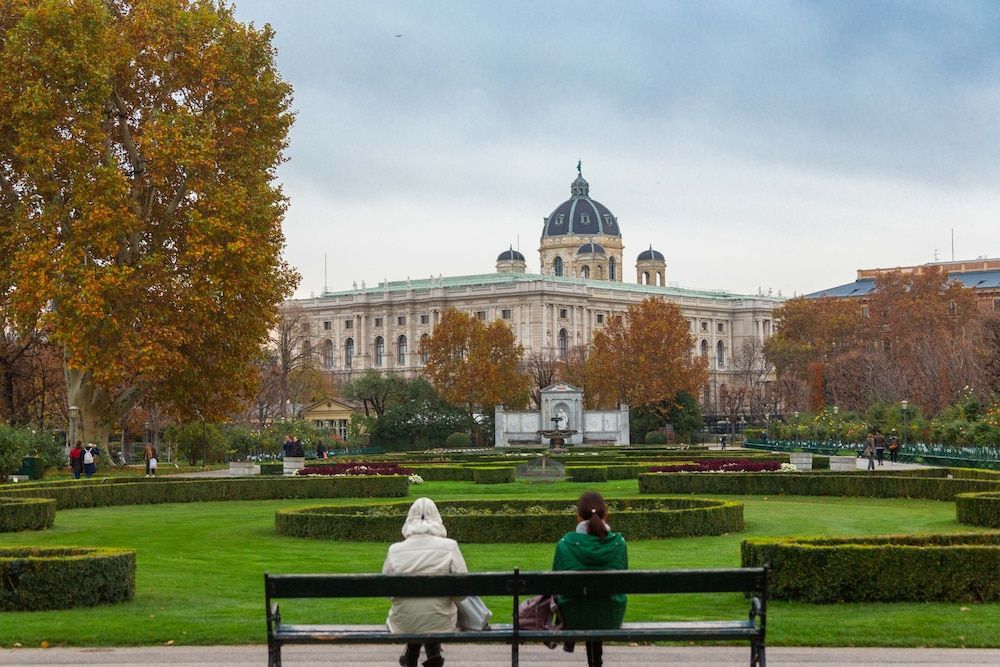 undefined The Rooms Bed & Breakfast 10