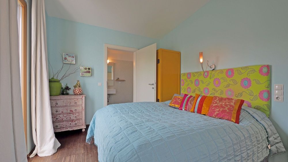 undefined The Rooms Bed & Breakfast 2