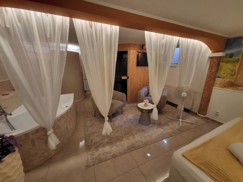 Penzion Janka Romantic Room (Sauna for a fee) 2