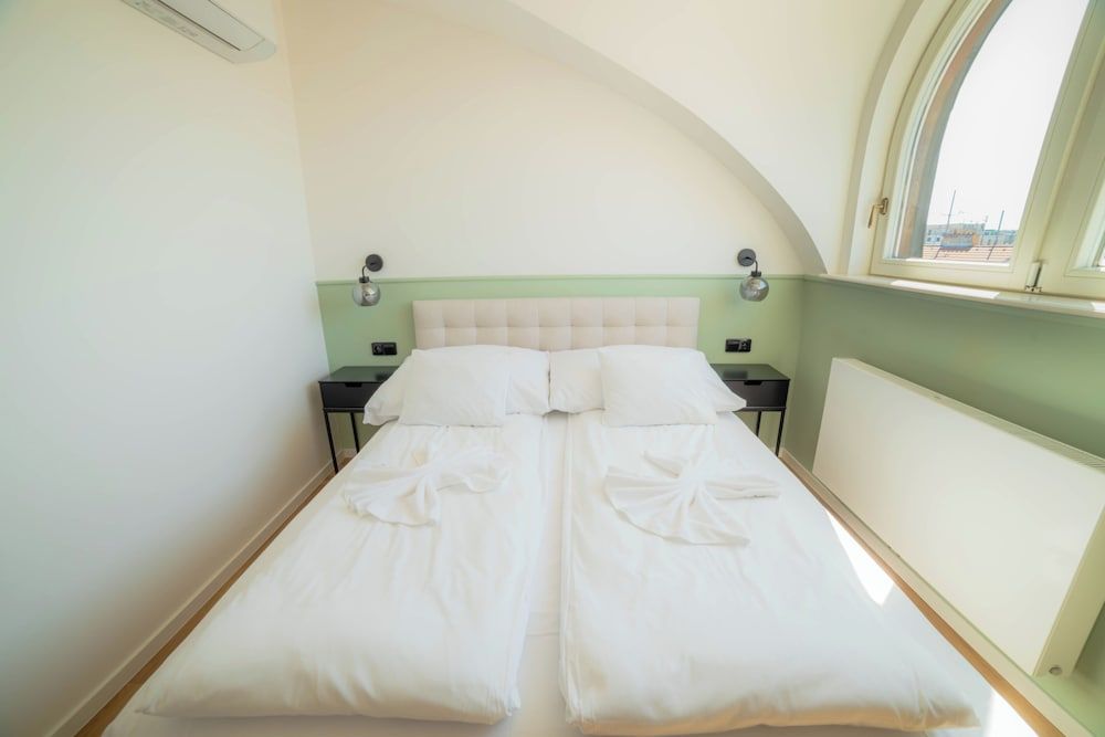 undefined LUMA TERRA PRAGUE 7