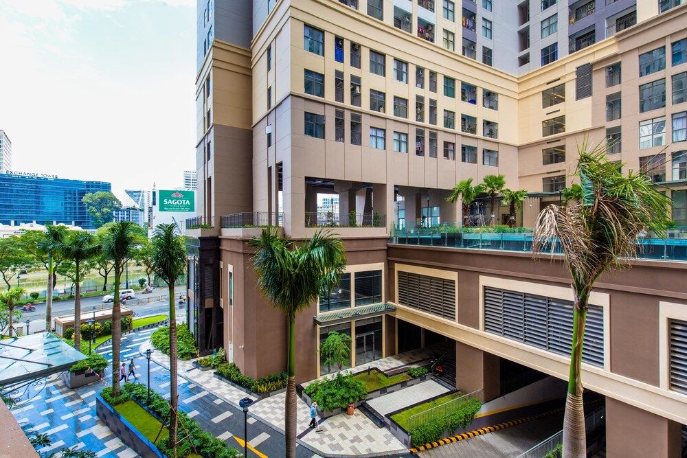 undefined Rose Home 6