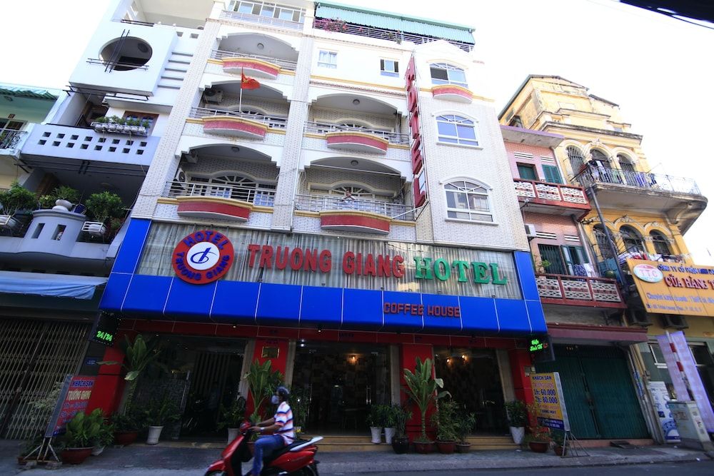 undefined Truong Giang Hotel