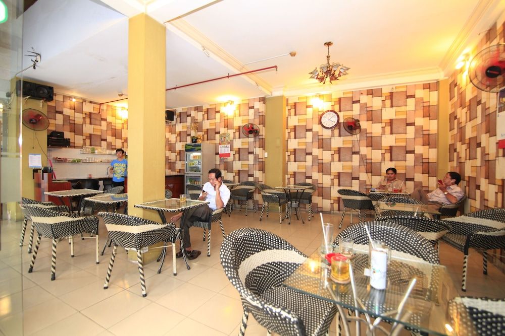 undefined Truong Giang Hotel 7