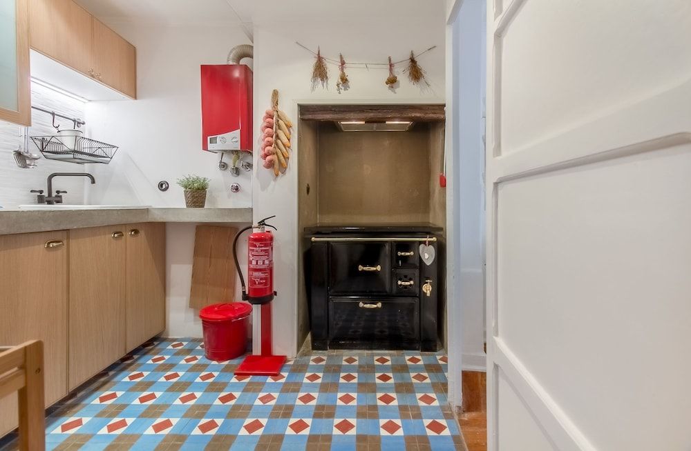 undefined Unique and Stylish Flat in Historic Lisbon 6
