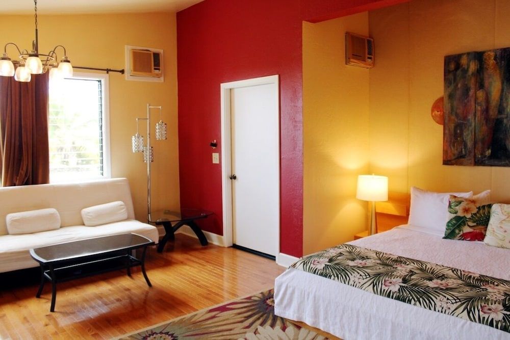 Ala'ula Suite - Romantic Studio Suite, 1 King Bed, Ocean View, Garden Area - Cottage Area