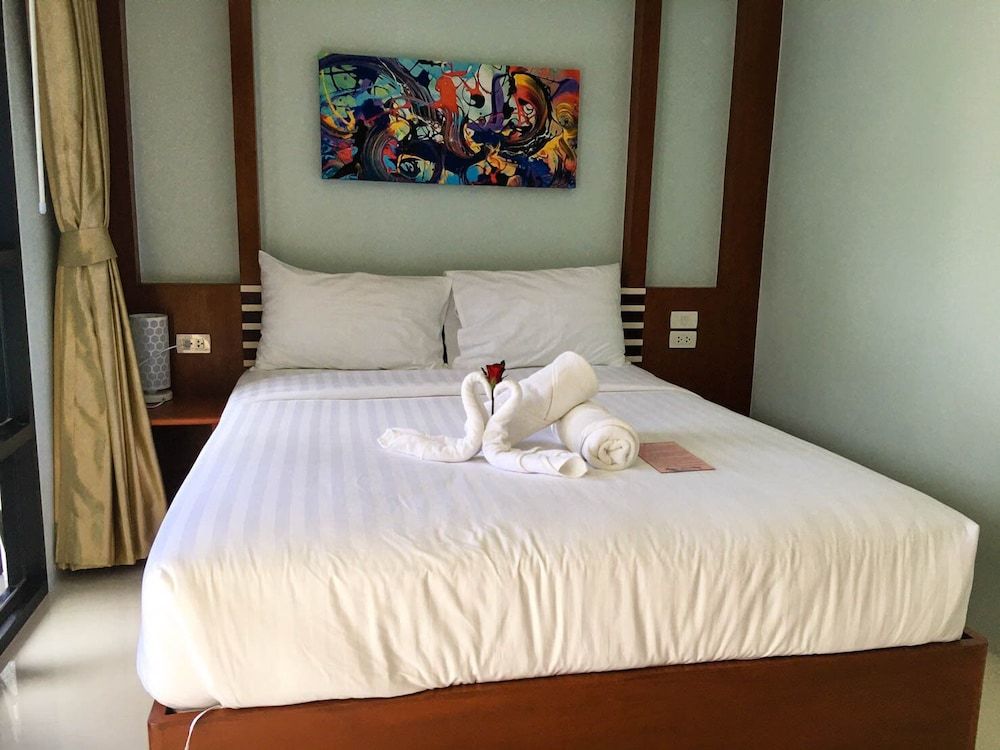CC Beach Resort Deluxe Double Room 7