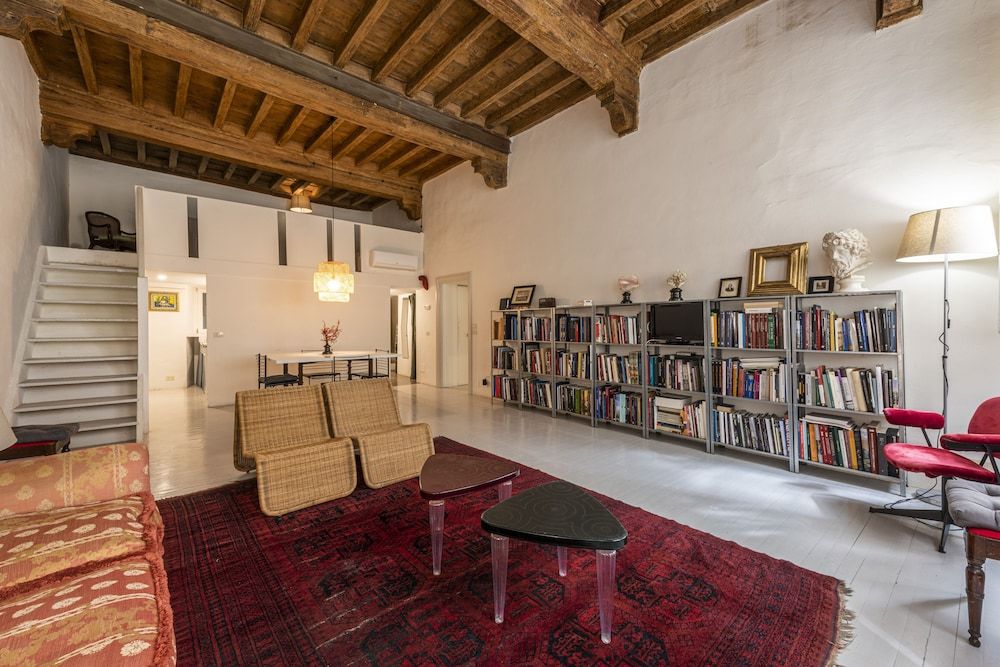 San Firenze House by Mmega Comfort Apartment 13